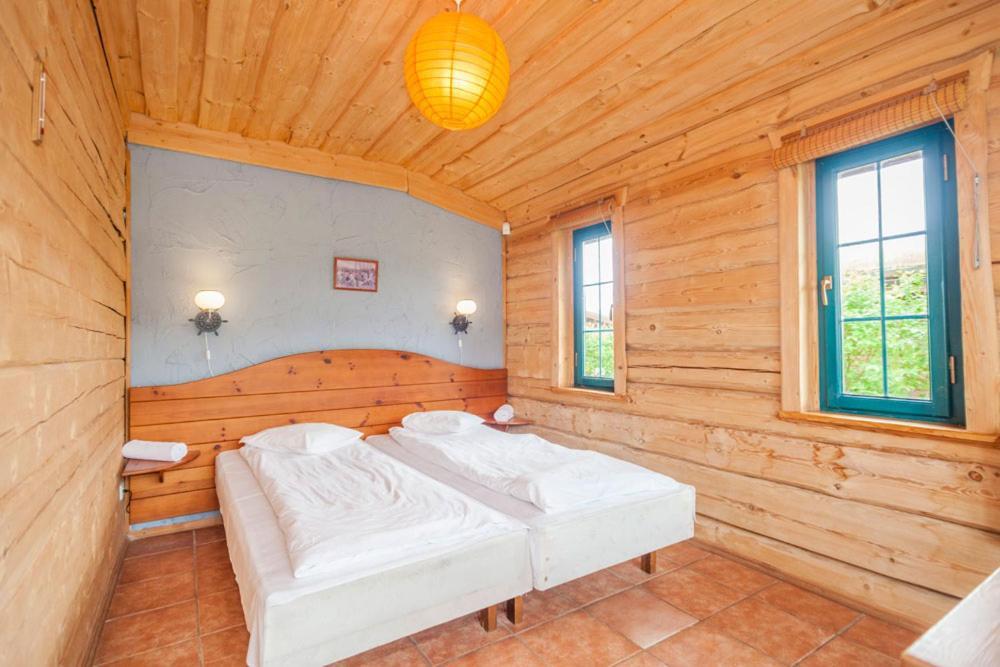 Rakari Hotell Svētciems Rum bild
